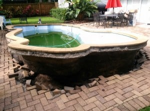 drain a pool needing repairs