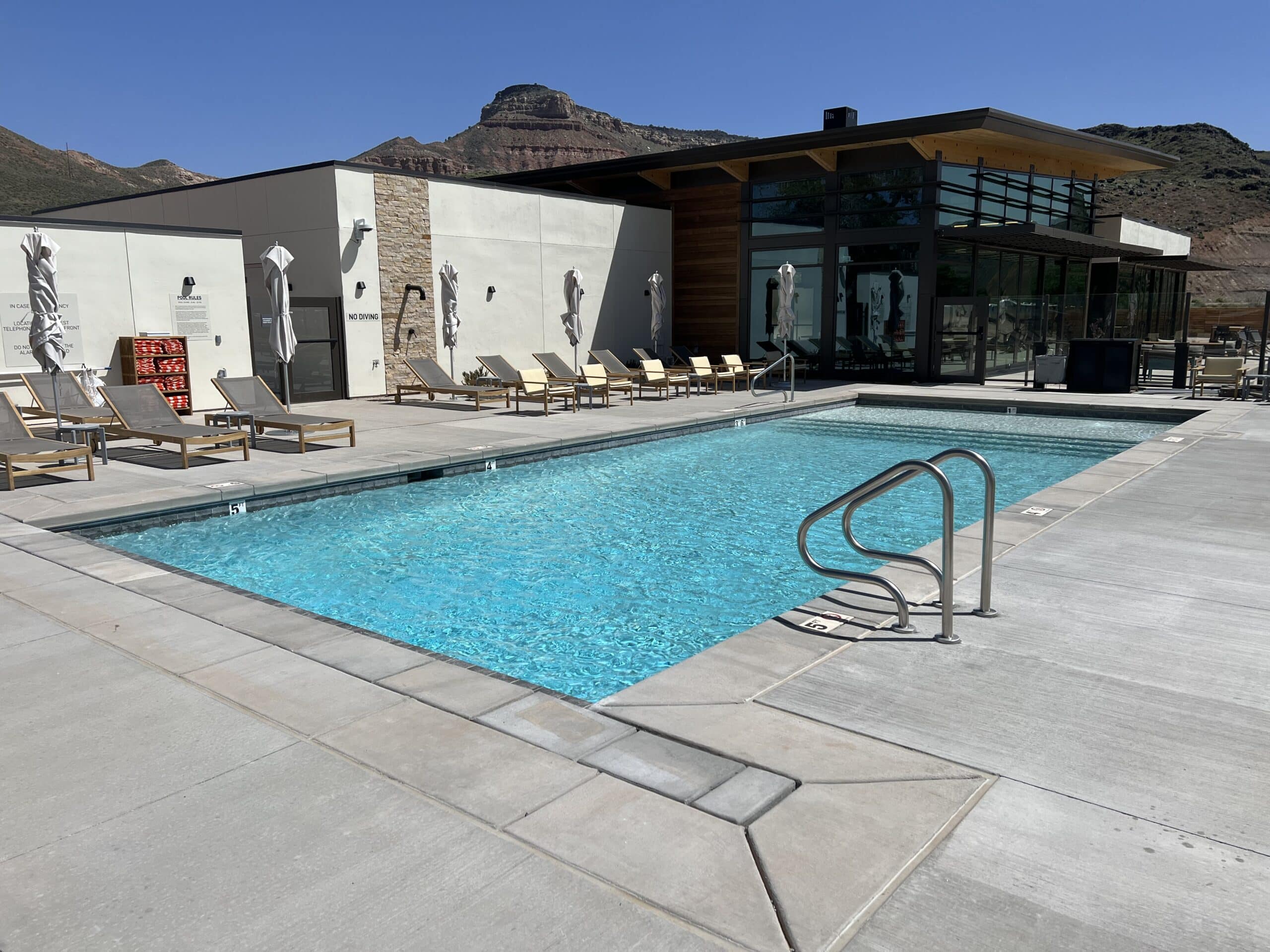 Commercial Pool Service